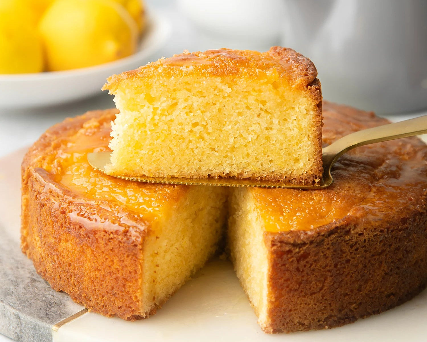 Plain Sponge Lemon Cake