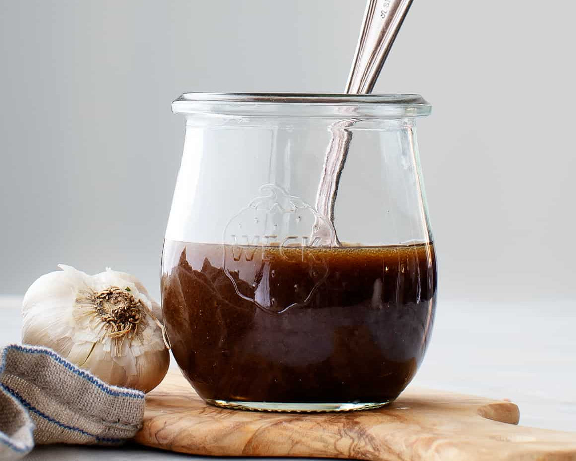 Balsamic, Roasted Garlic & Olive Oil Dressing